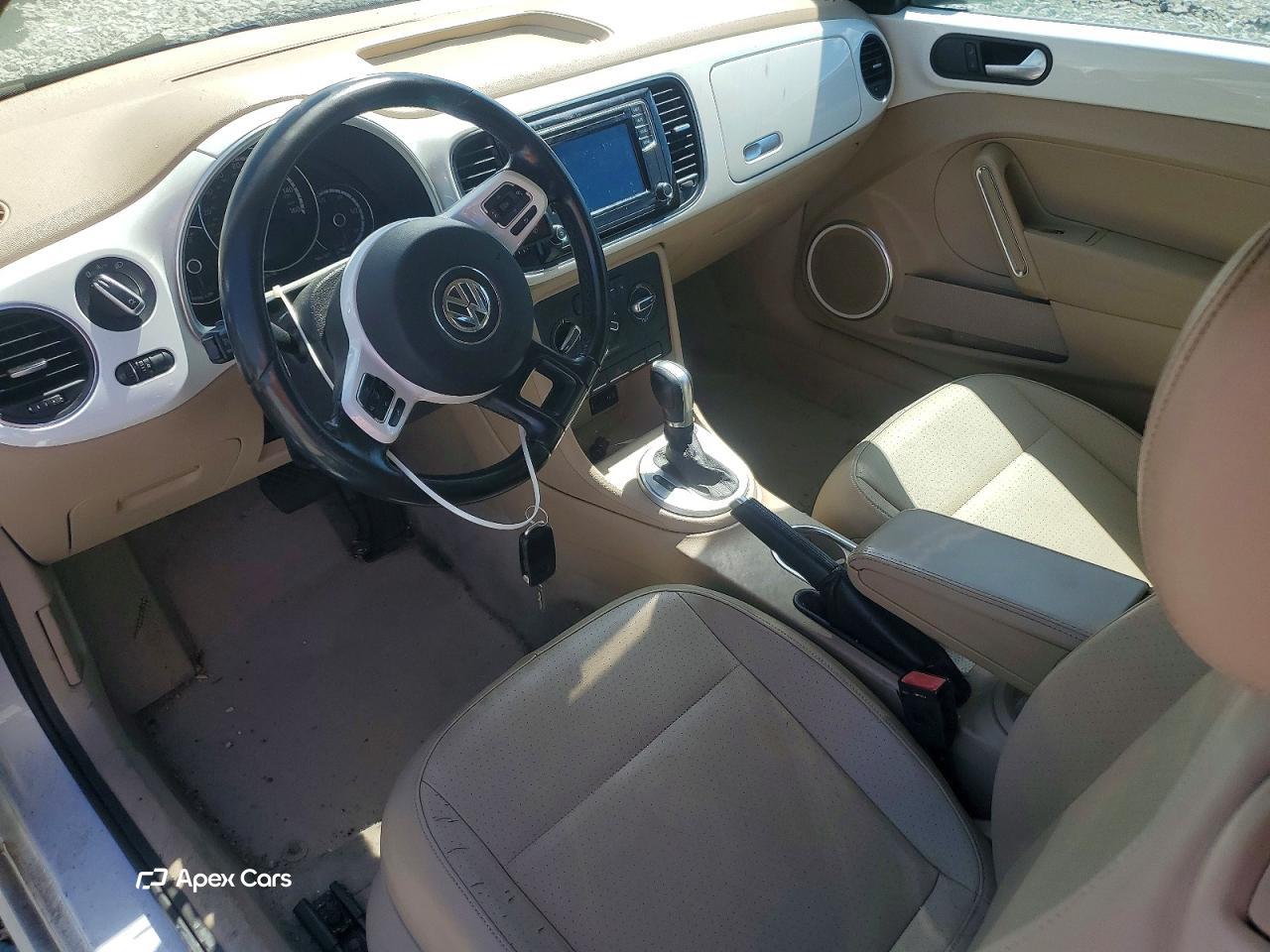 Volkswagen Beetle 2016