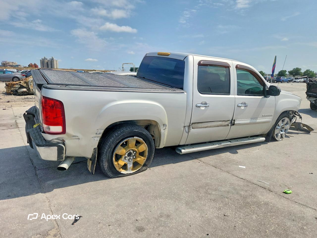 GMC Sierra 2011