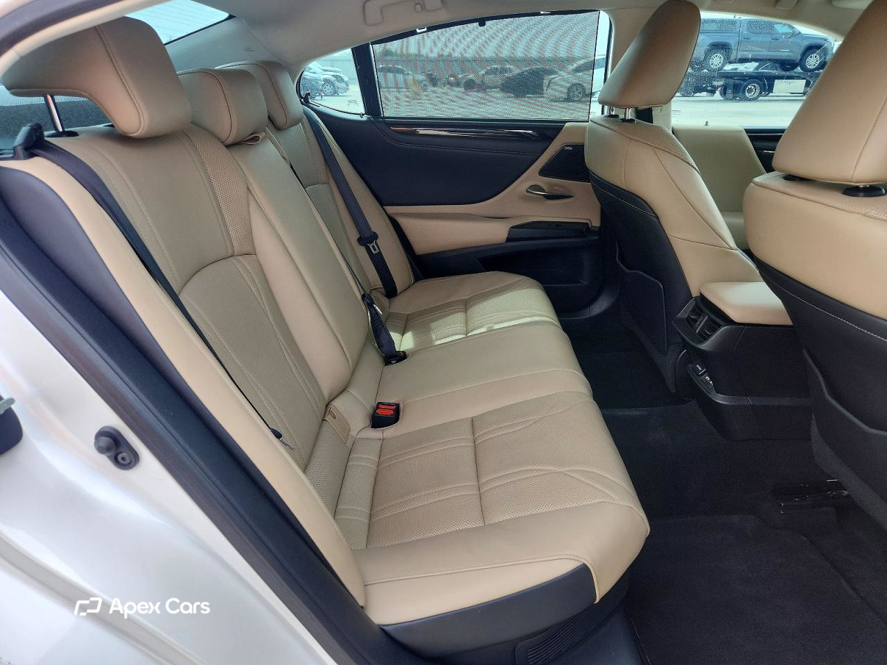 Lexus ES 2020