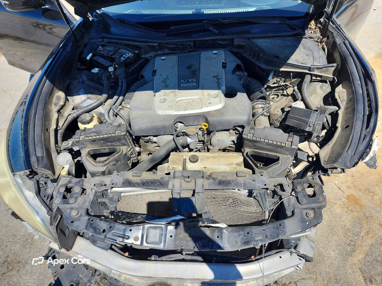 Infiniti M 2011