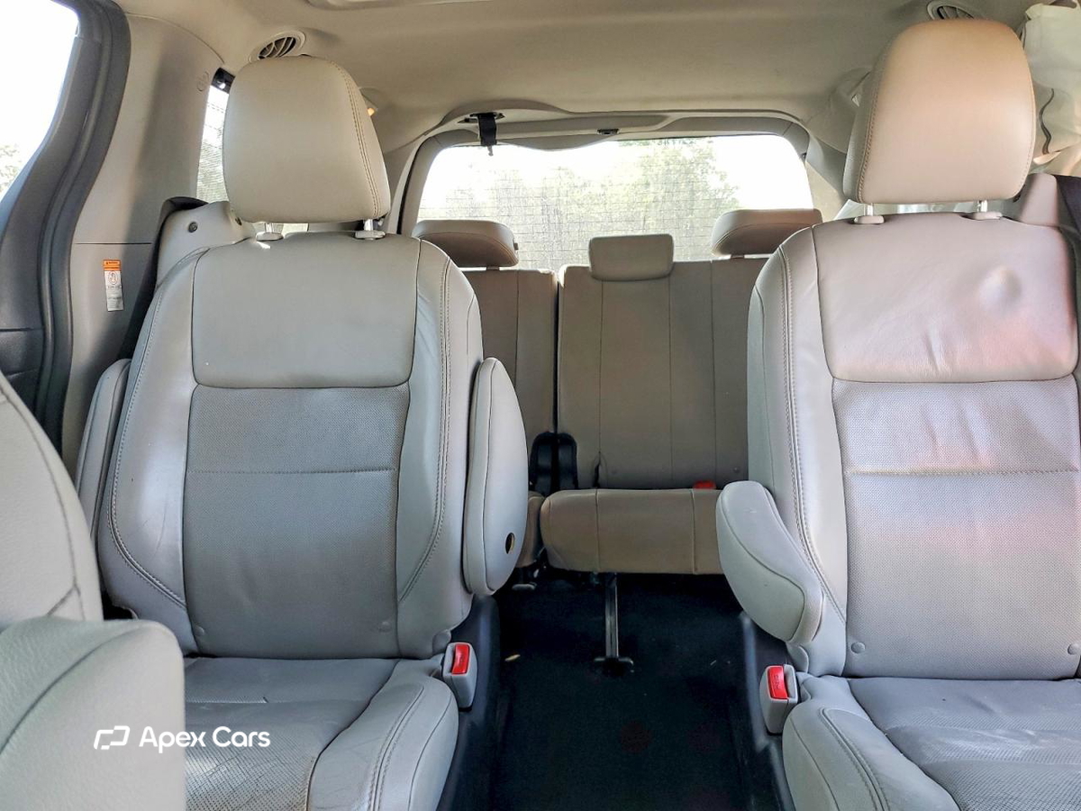 Toyota Sienna 2017