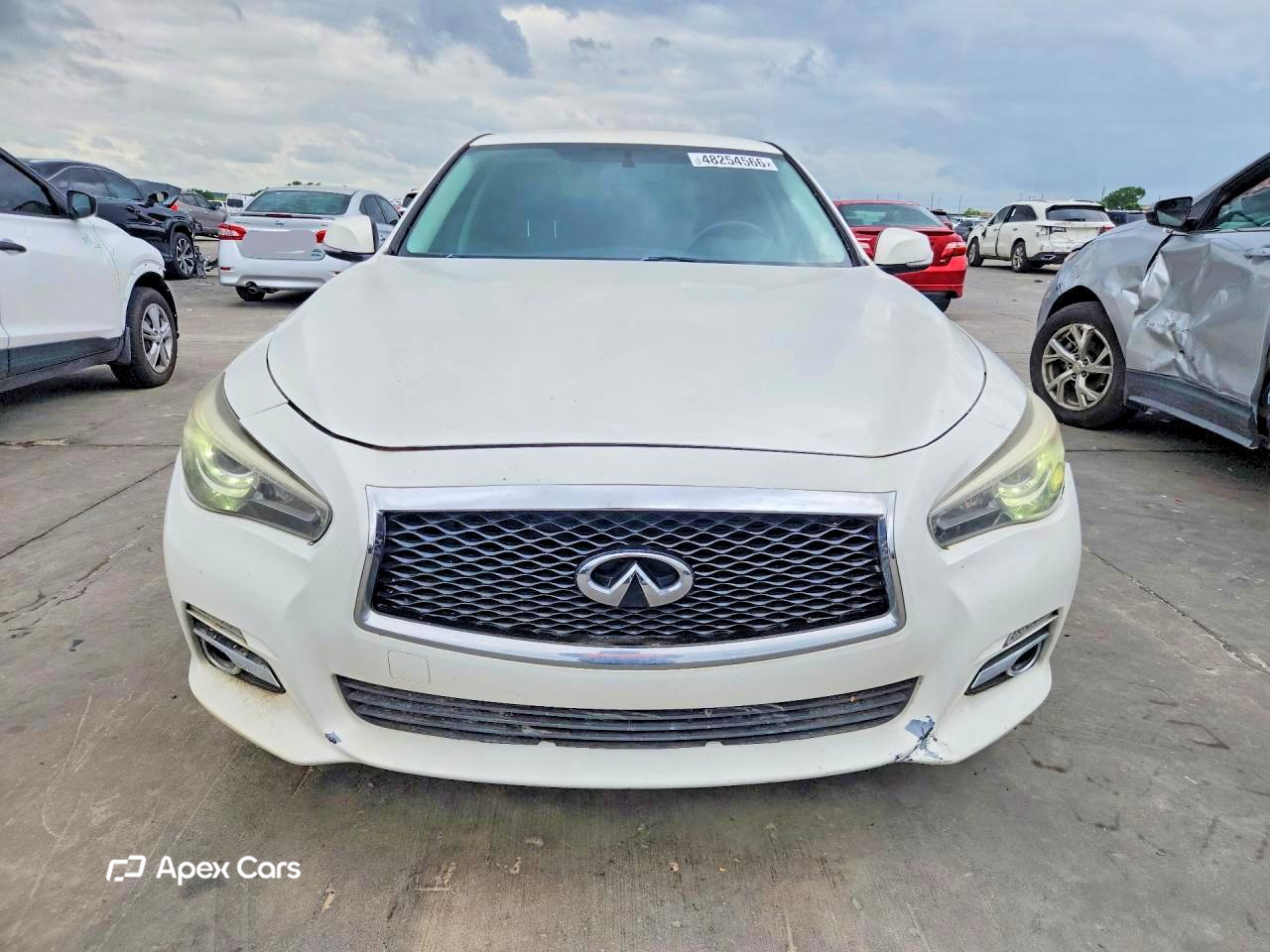 Infiniti Q50 2015
