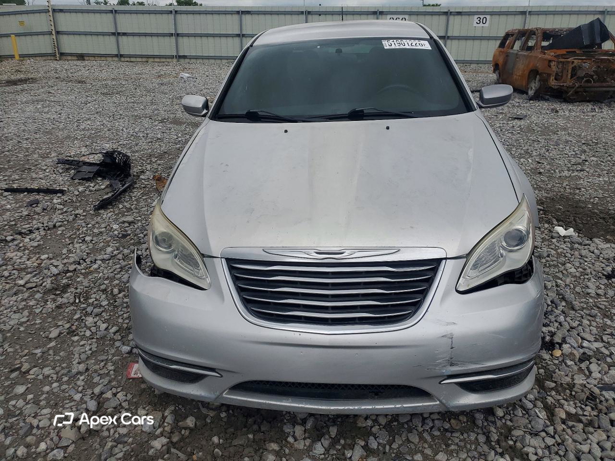 Chrysler 200 2012