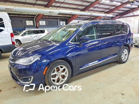 Chrysler Pacifica 2017 - Image 1 of 13
