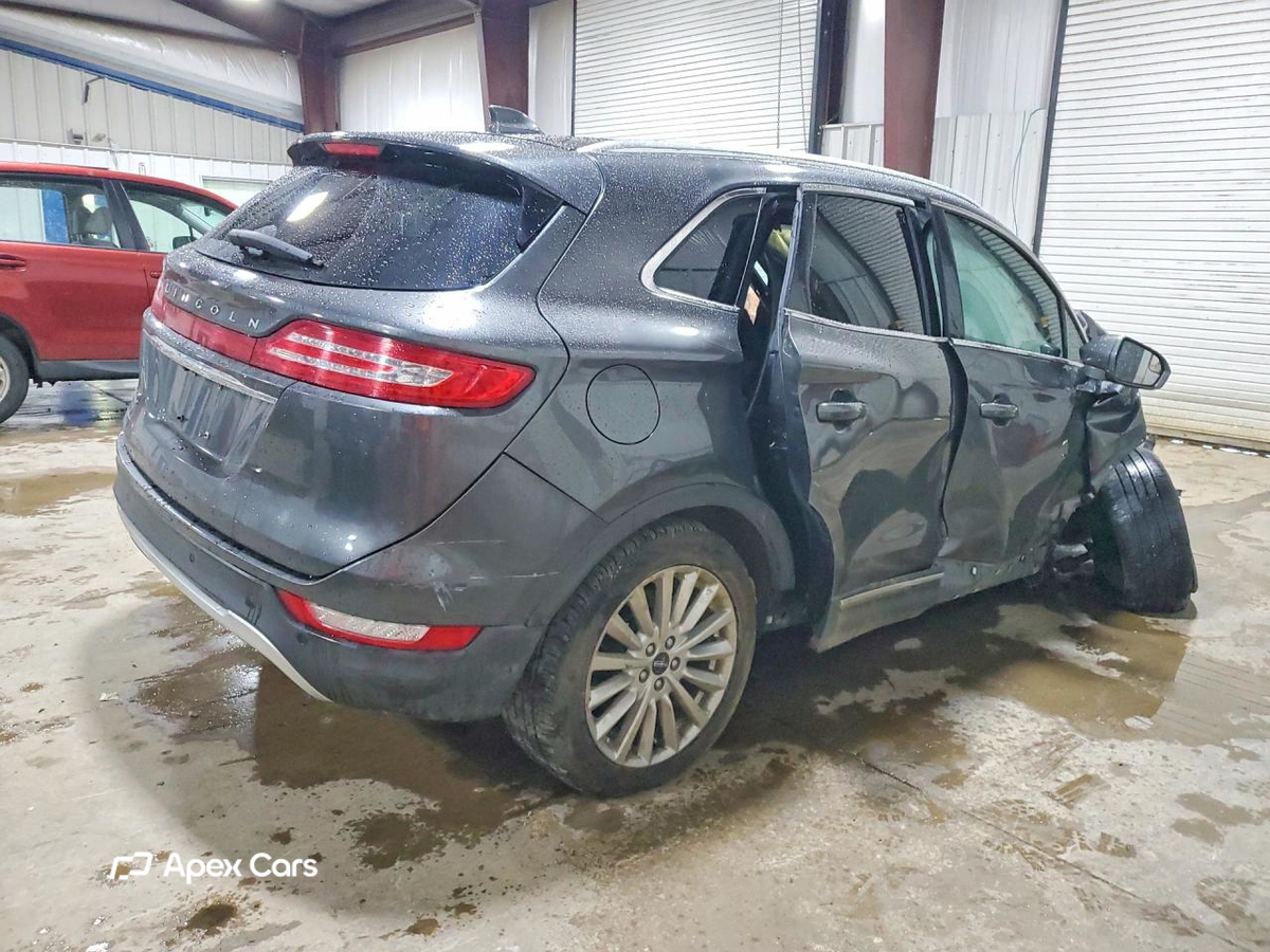 Lincoln MKZ 2019