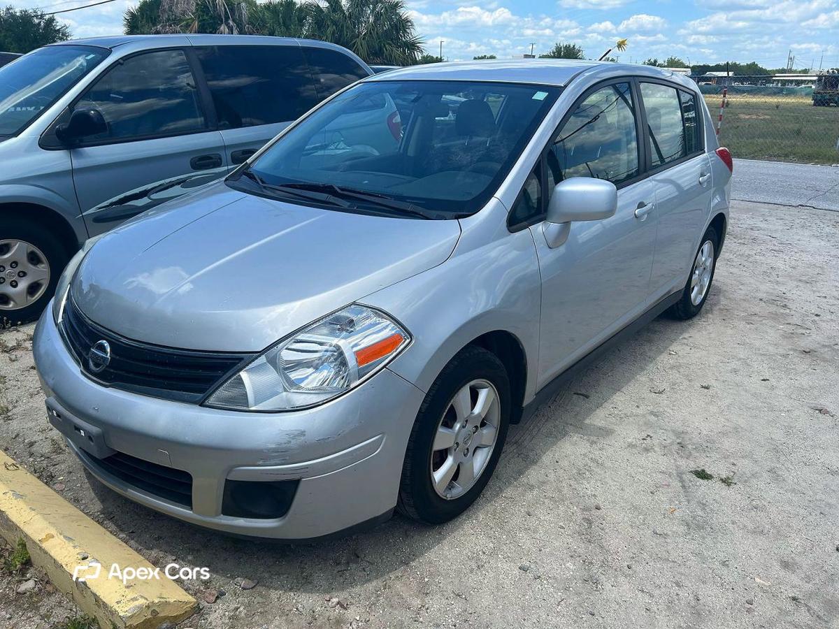 Nissan Versa 2012