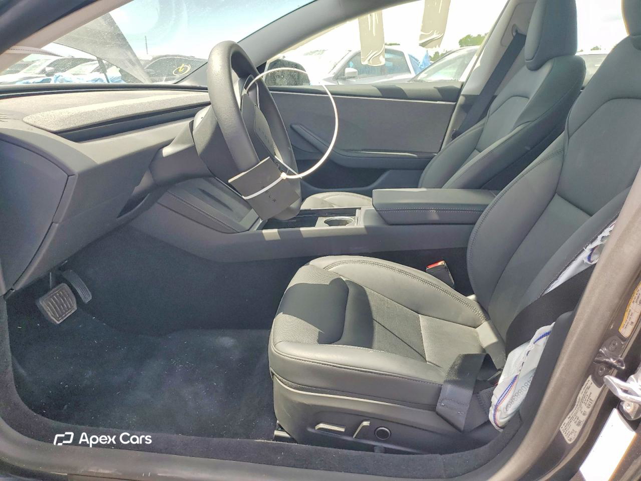 Tesla Model 3 2025