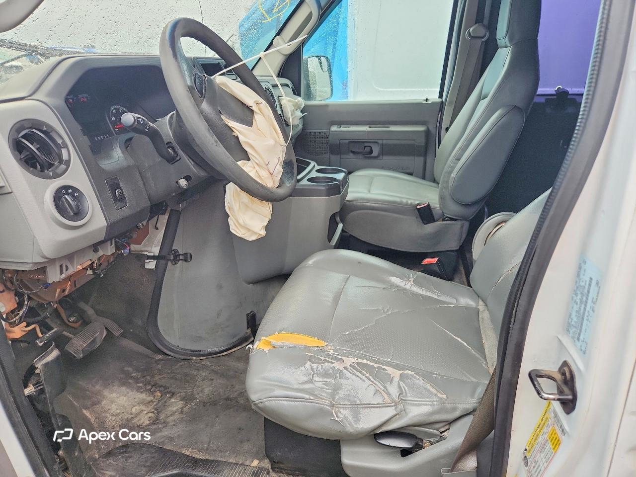 Ford Econoline 2010