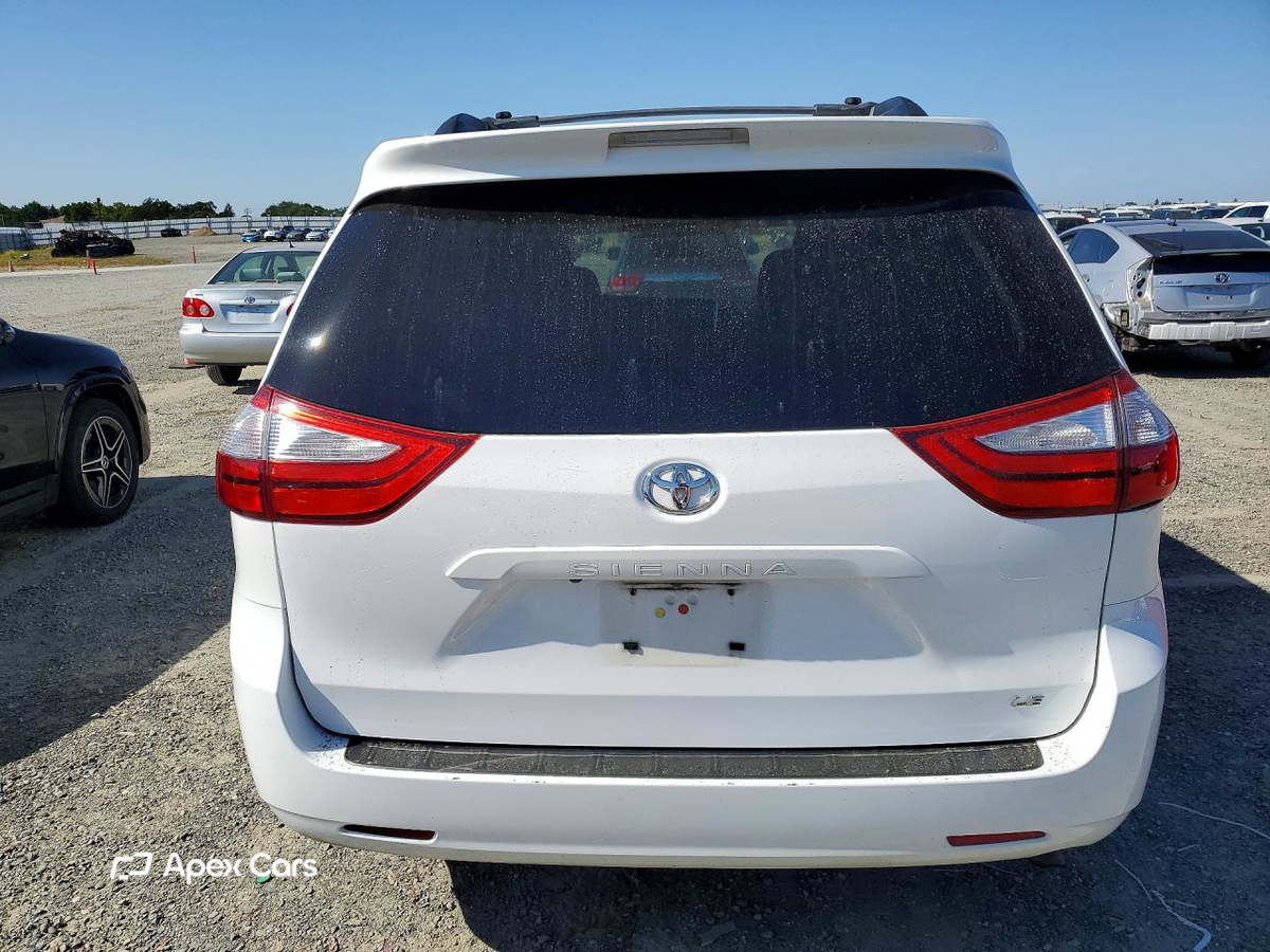 Toyota Sienna 2015