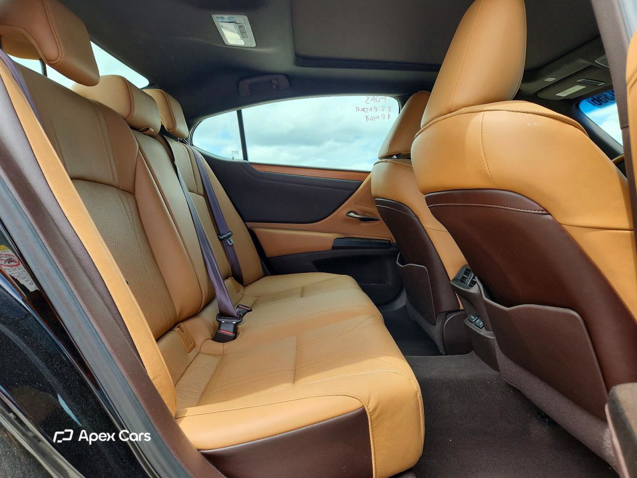 Lexus ES 2019