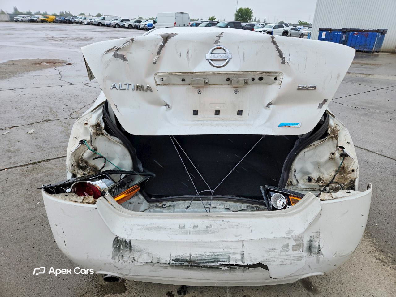 Nissan Altima 2010