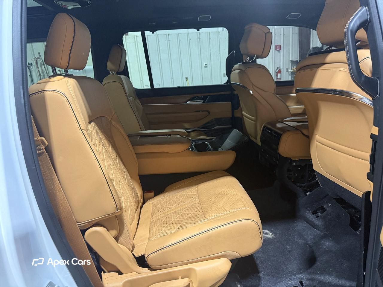 Jeep Grand Wagoneer 2024