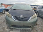 Toyota Sienna 2011