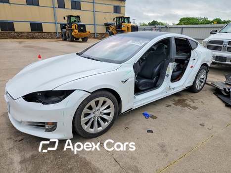Tesla Model S 2018 - Image 1 of 12