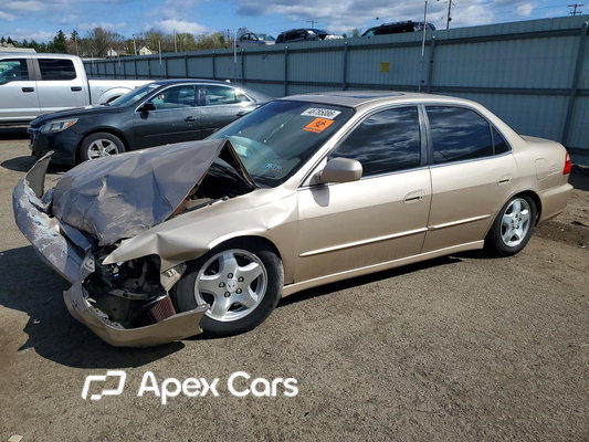 Honda Accord 2000 - Image 1 of 13