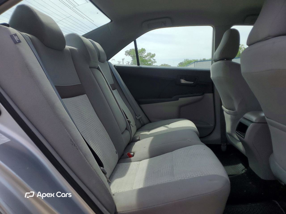 Toyota Camry 2012