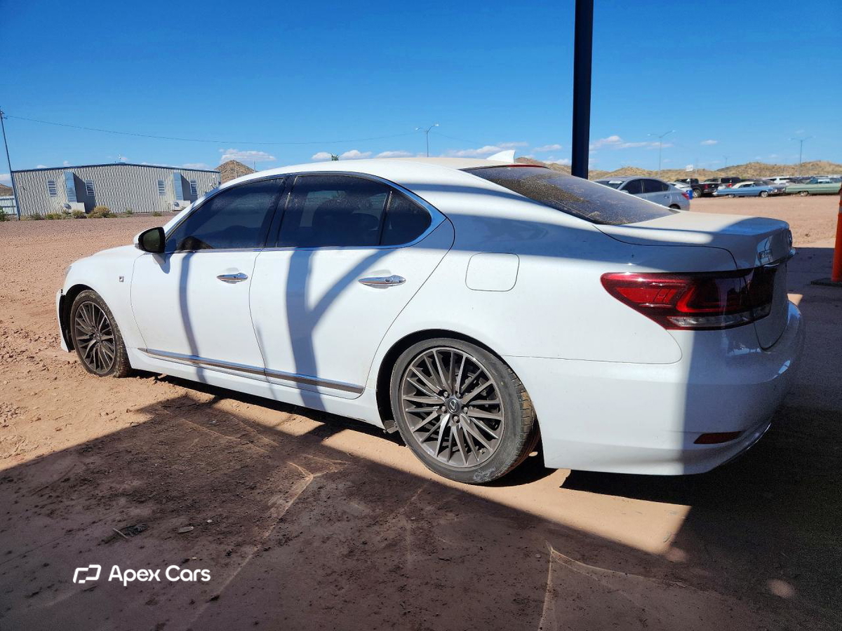 Lexus LS 2015