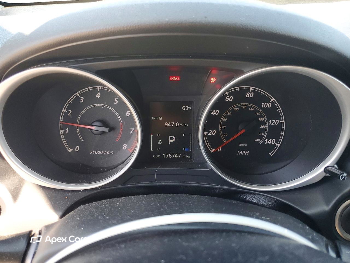 Mitsubishi Outlander 2011