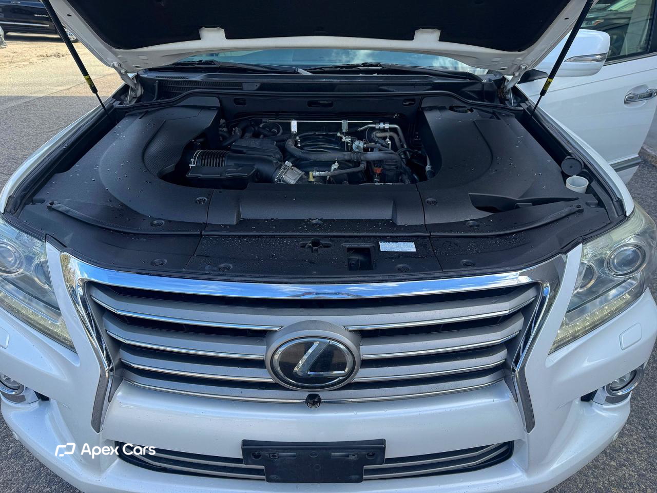 Lexus LX 2014