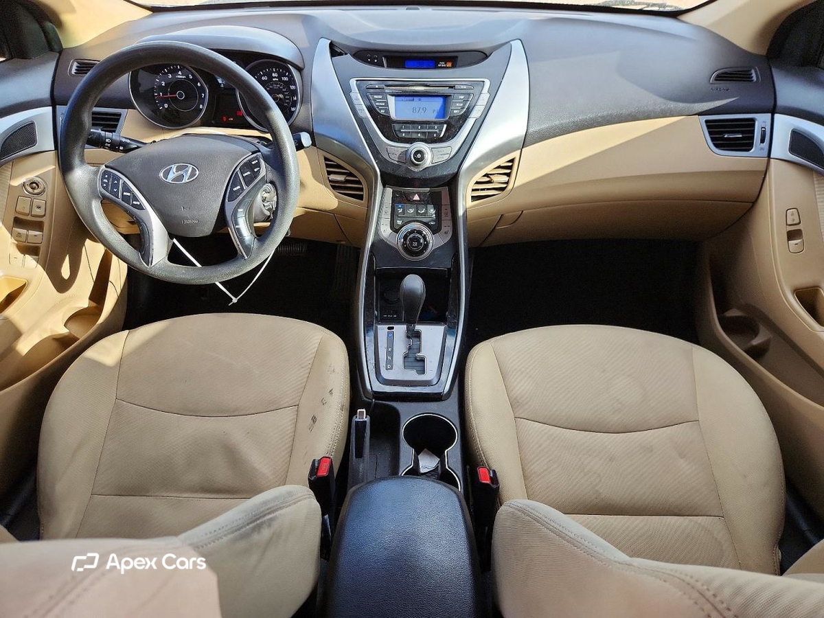 Hyundai Elantra 2013