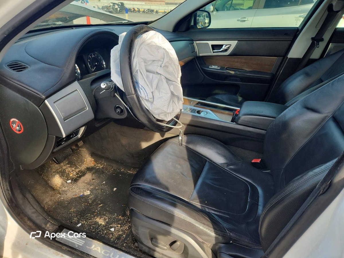 Jaguar XF 2014