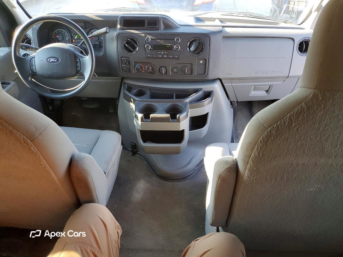 Ford Econoline 2014