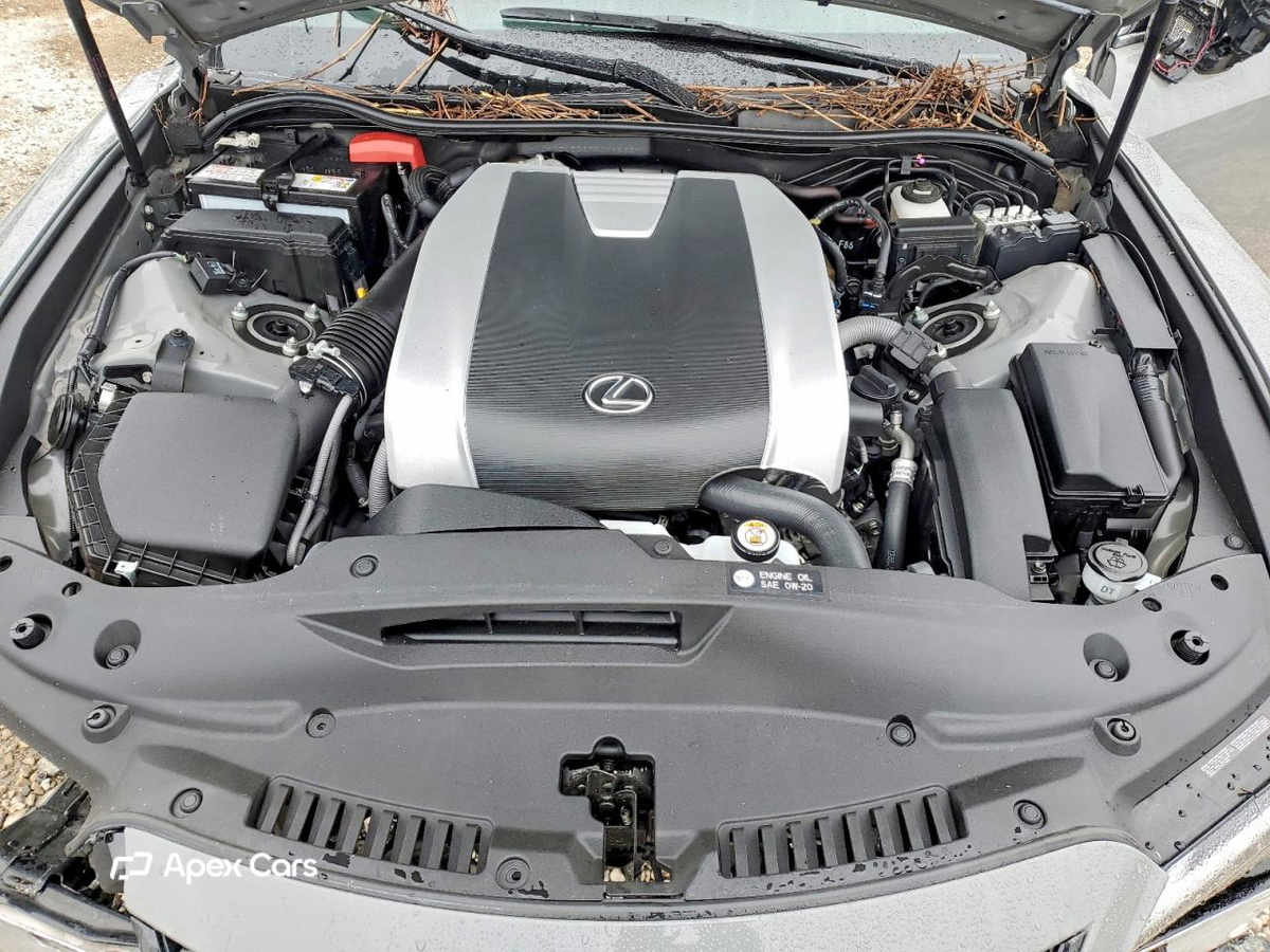 Lexus IS 2024