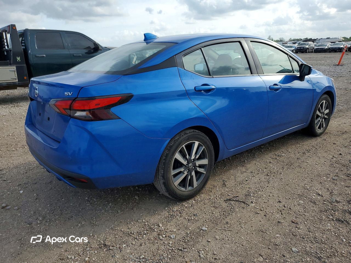Nissan Versa 2021