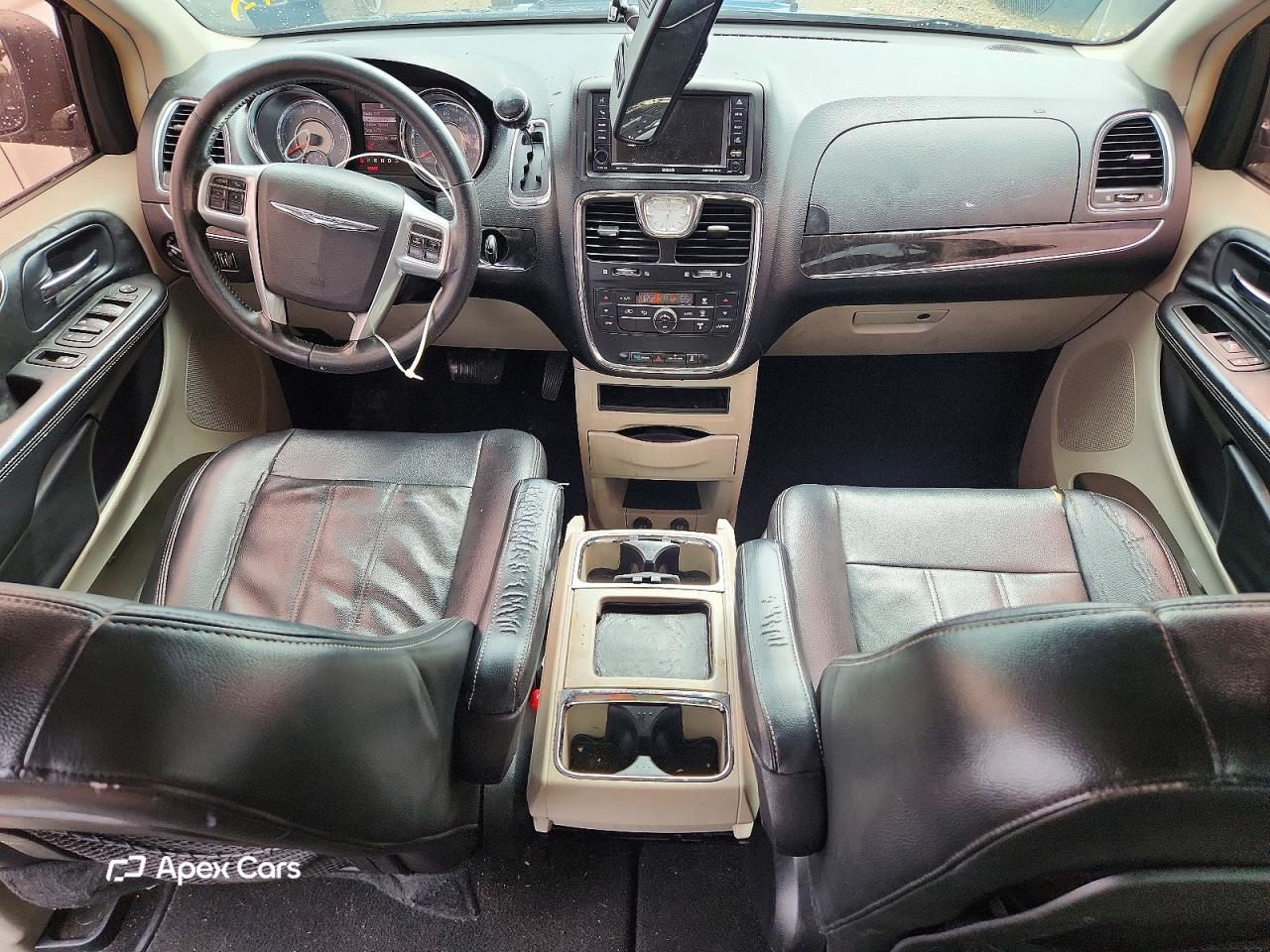 Chrysler Voyager 2013