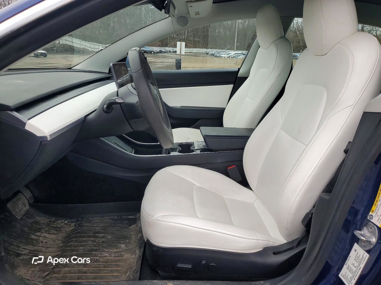 Tesla Model 3 2020