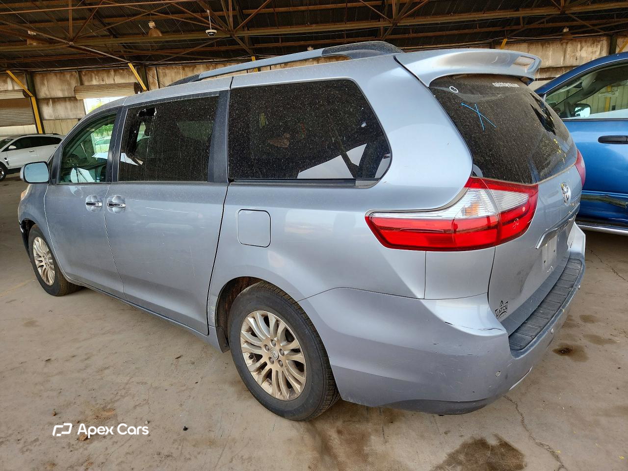 Toyota Sienna 2016