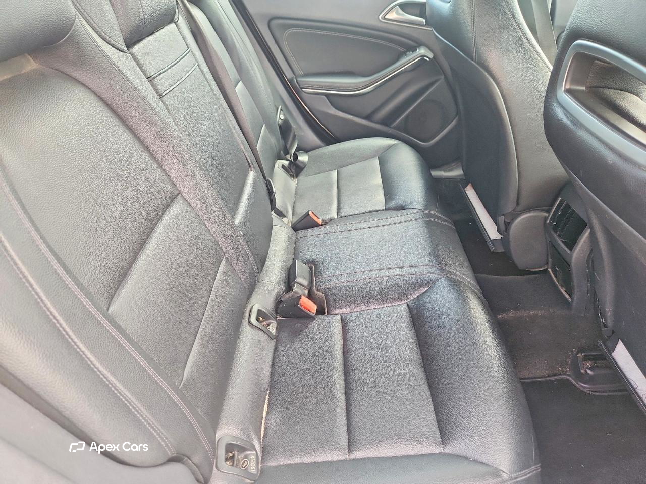 Mercedes-Benz CLA-klasse 2015