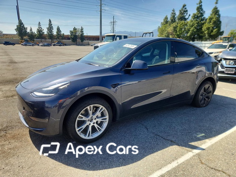 Tesla Model Y 2024 - Zdjęcie 1 z 12