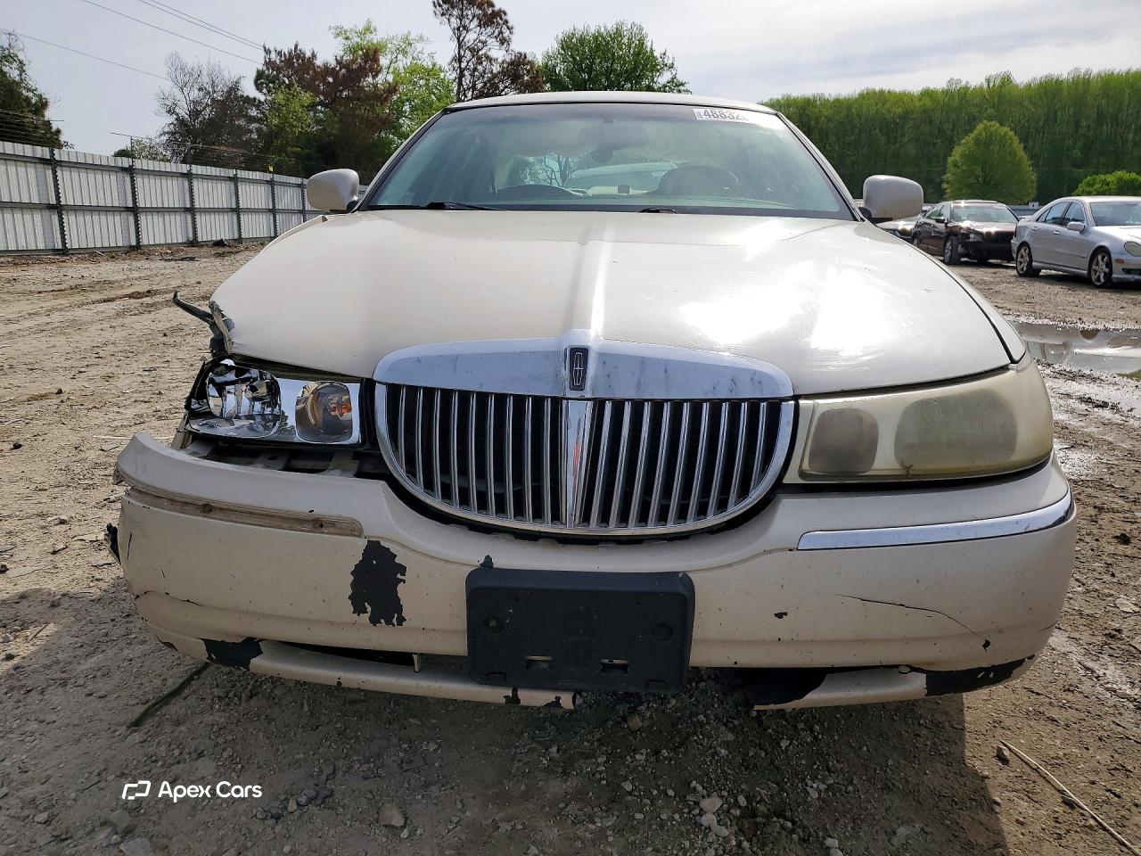 Lincoln Town Car 2000