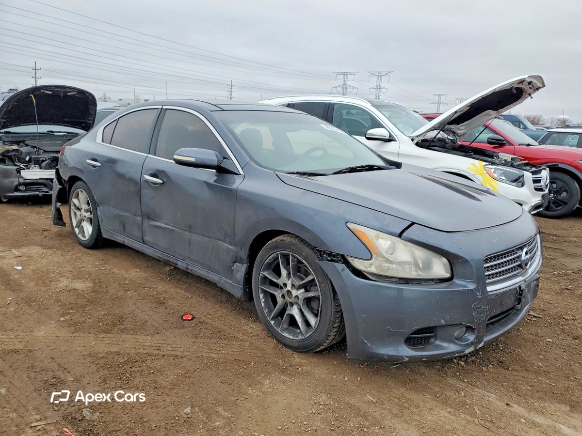 Nissan Maxima 2010