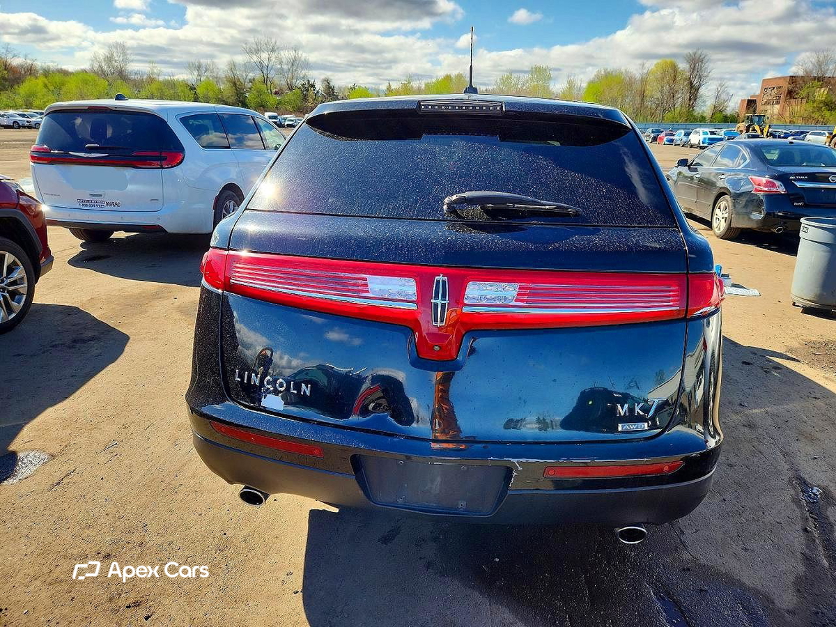 Lincoln MKT 2018