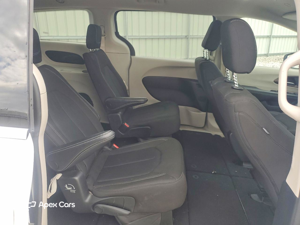 Chrysler Voyager 2023
