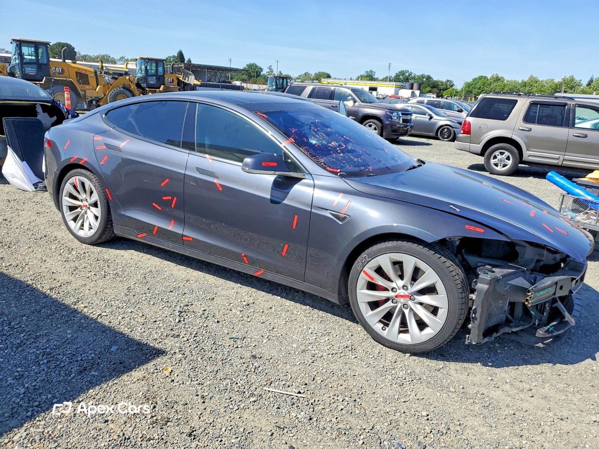 Tesla Model S 2016