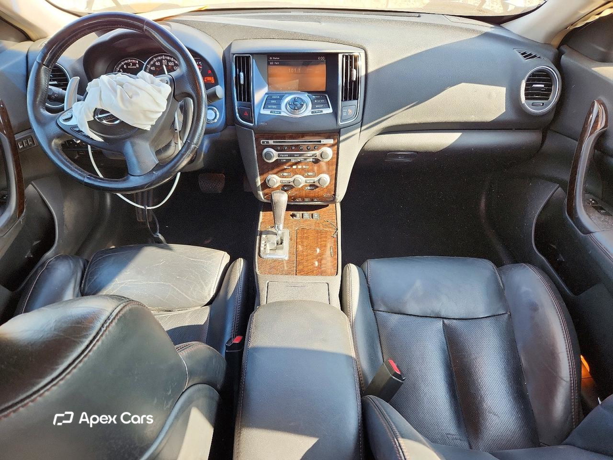 Nissan Maxima 2010