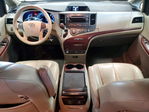 Toyota Sienna 2011