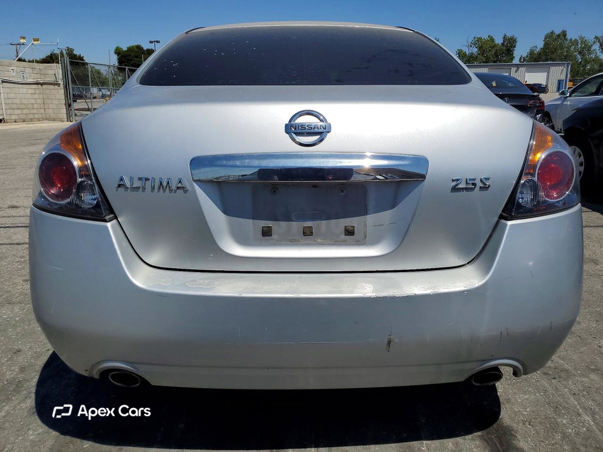Nissan Altima 2012