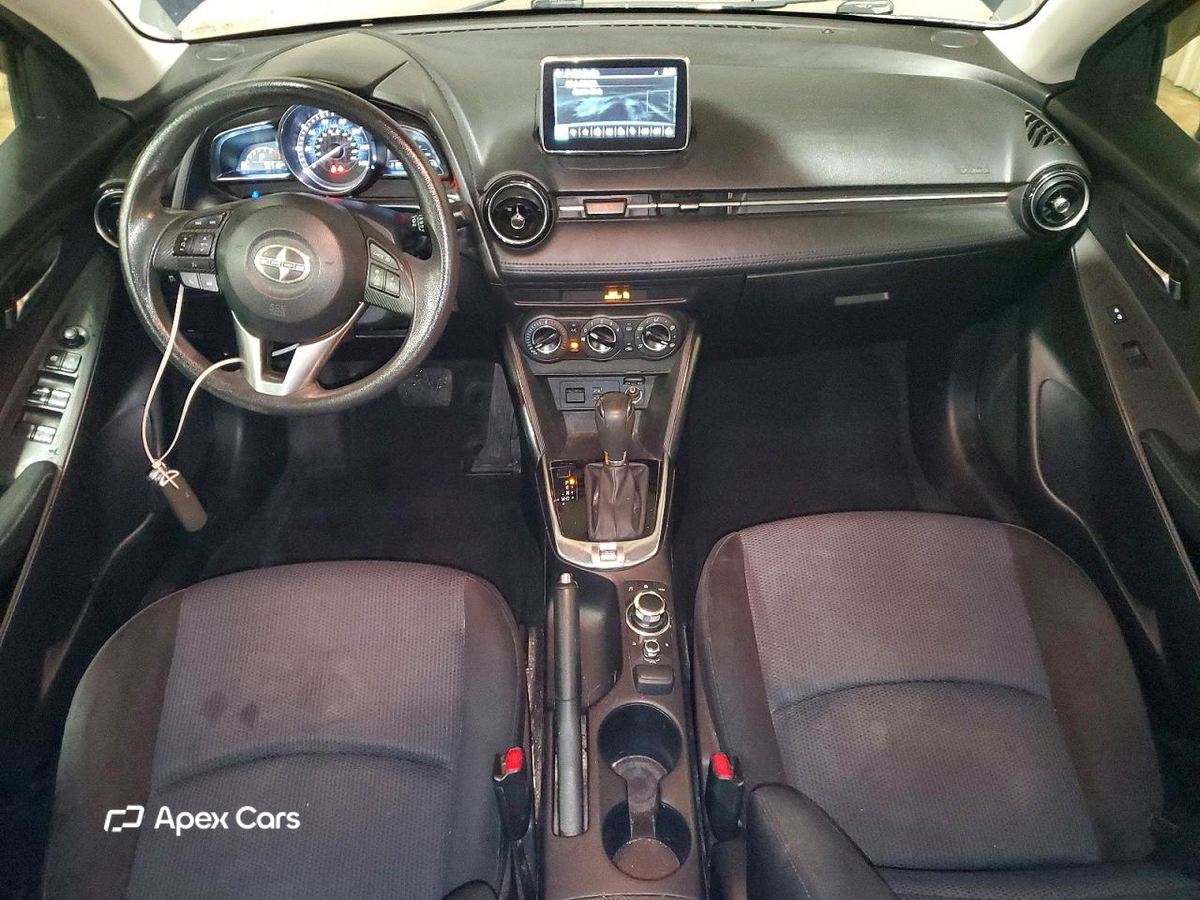 Scion iA 2016
