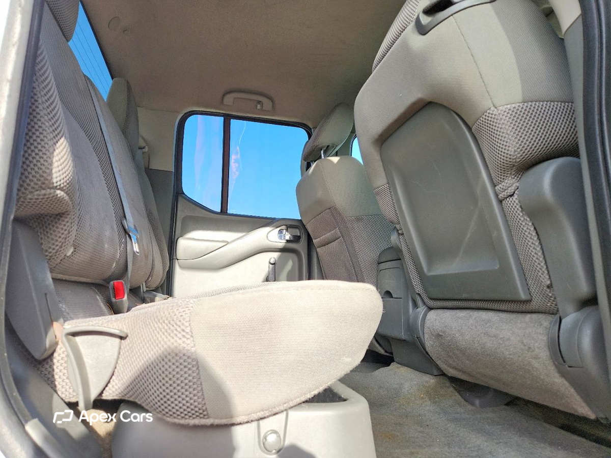 Nissan Navara (Frontier) 2013