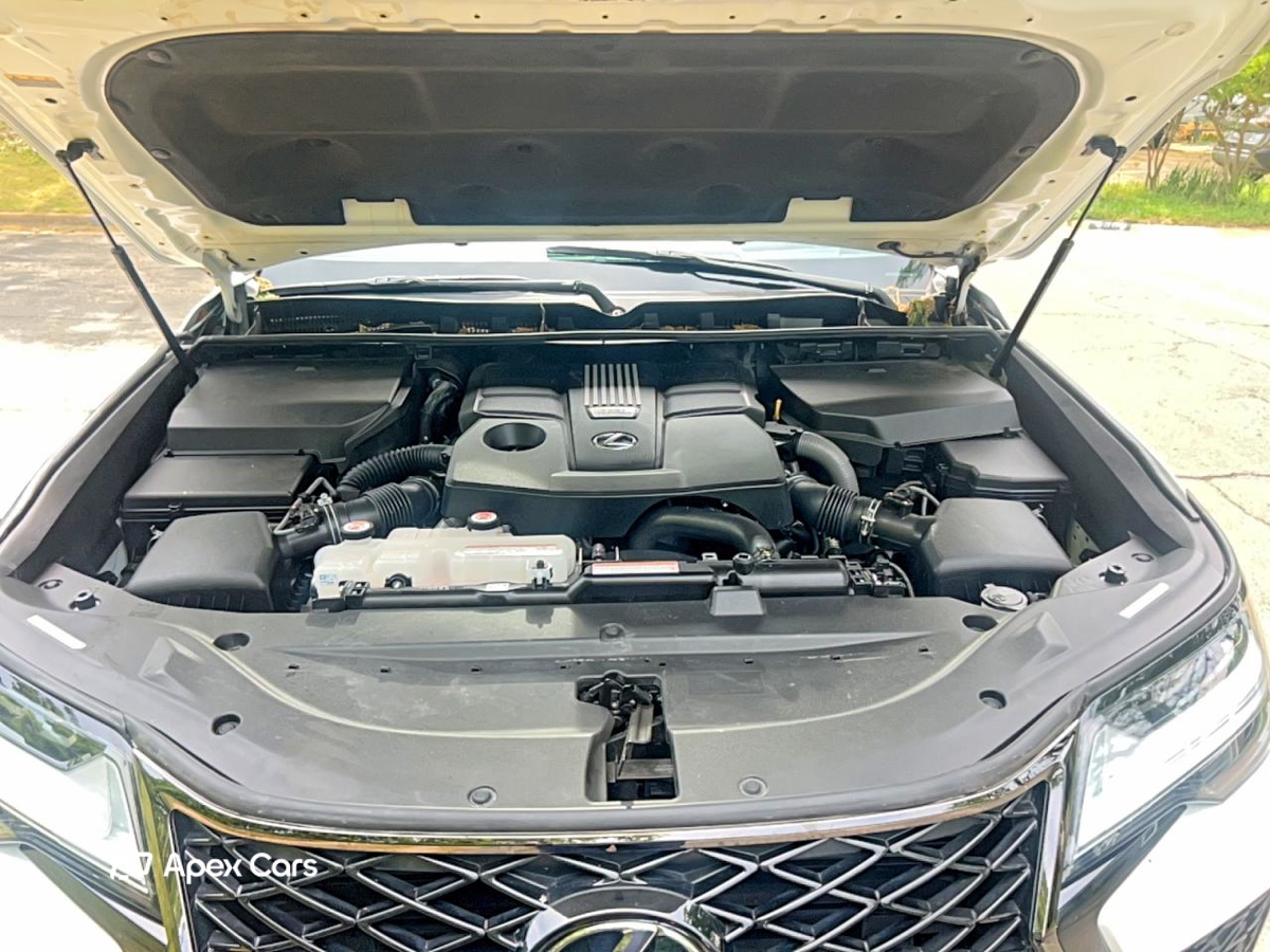 Lexus LX 2024