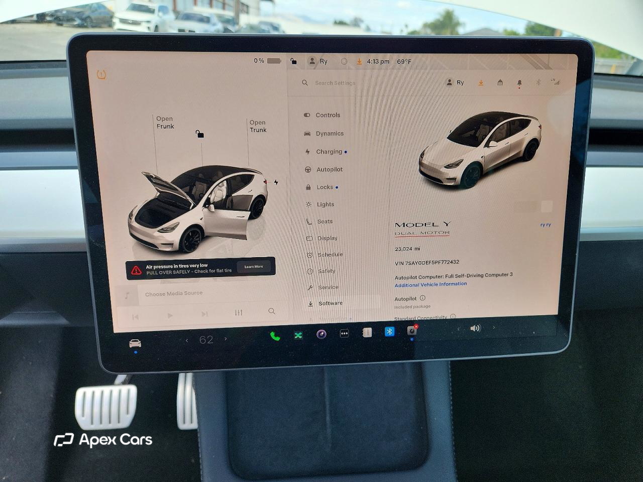 Tesla Model Y 2023
