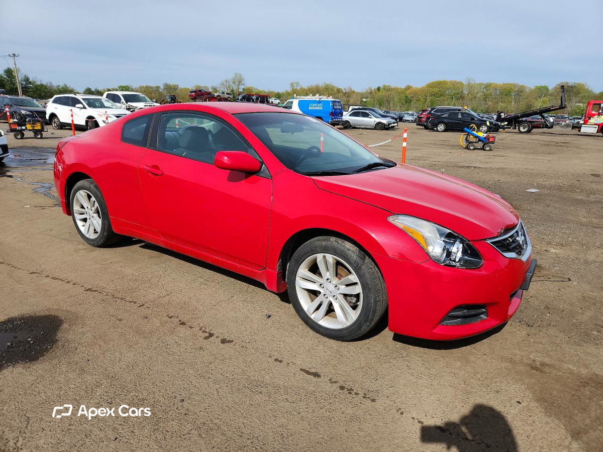 Nissan Altima 2012