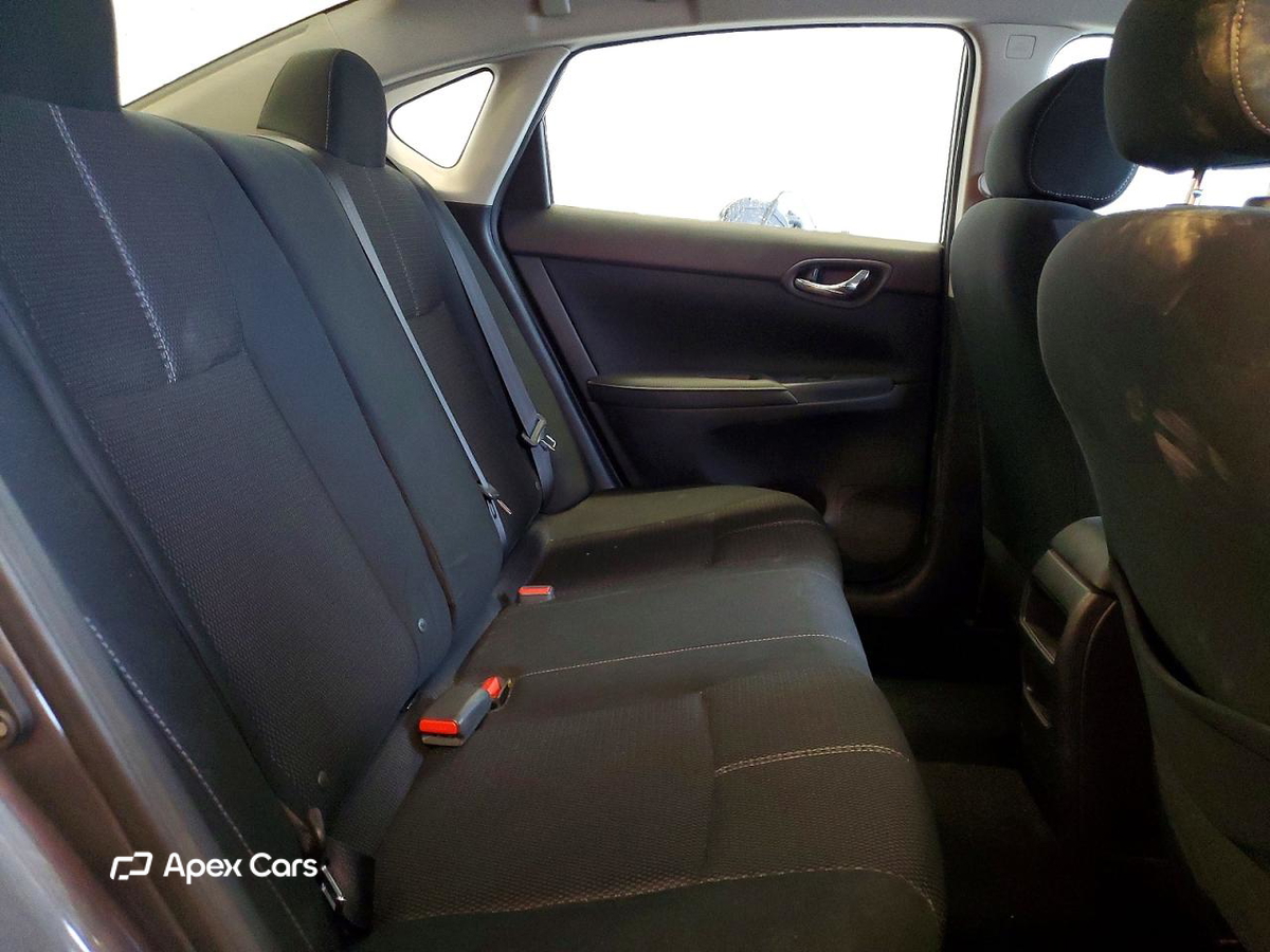 Nissan Sentra 2018