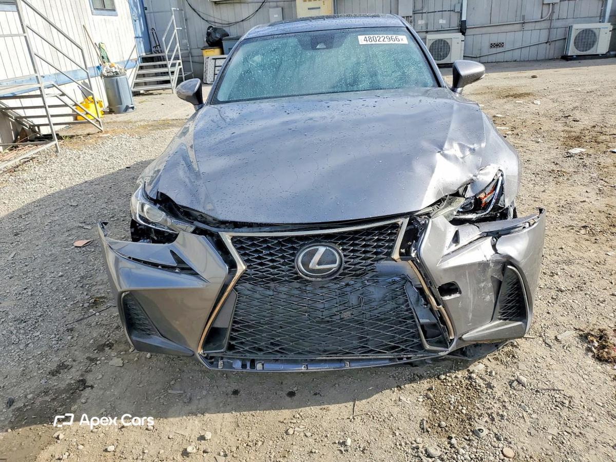 Lexus IS 2017