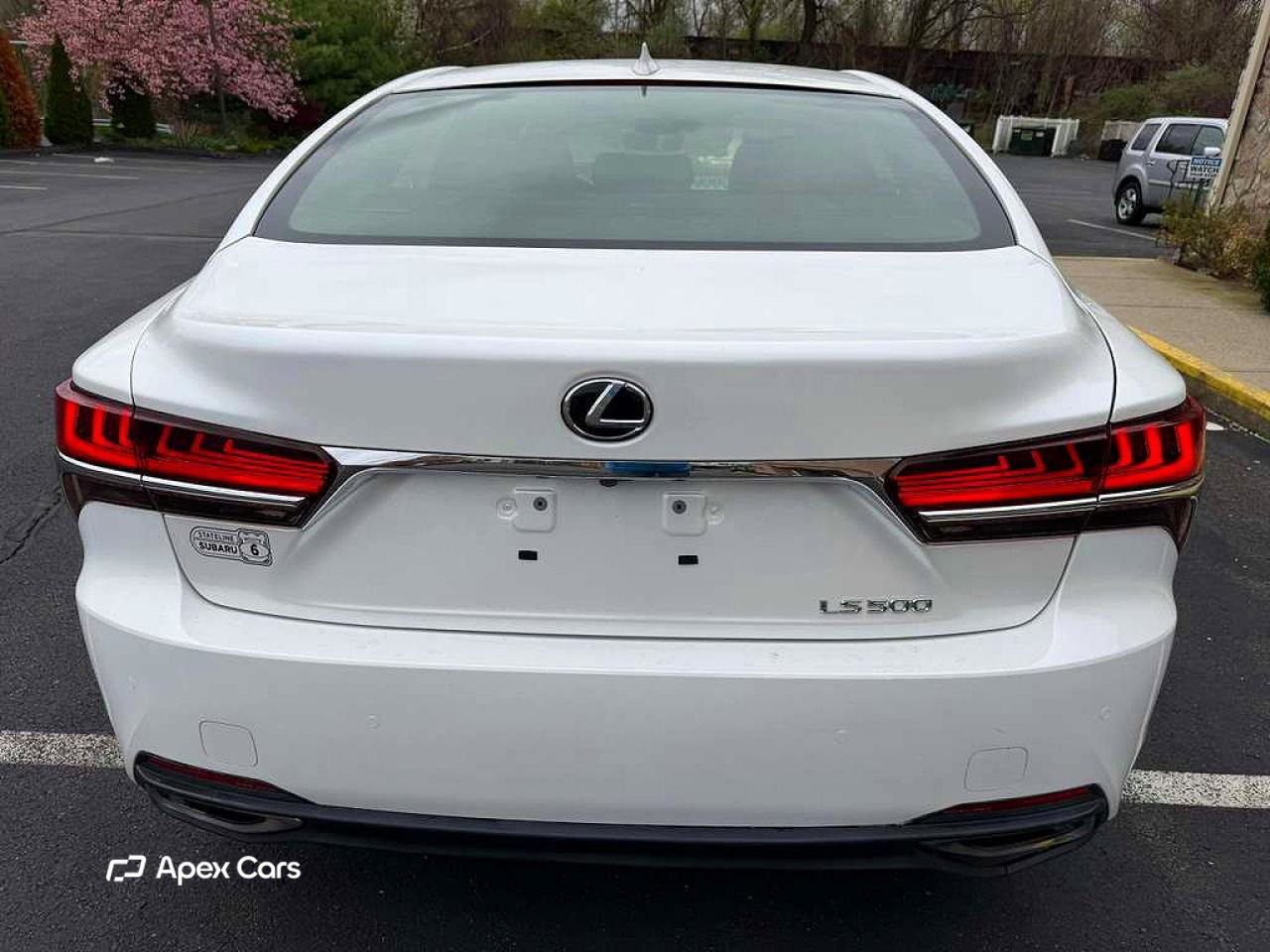 Lexus LS 2021