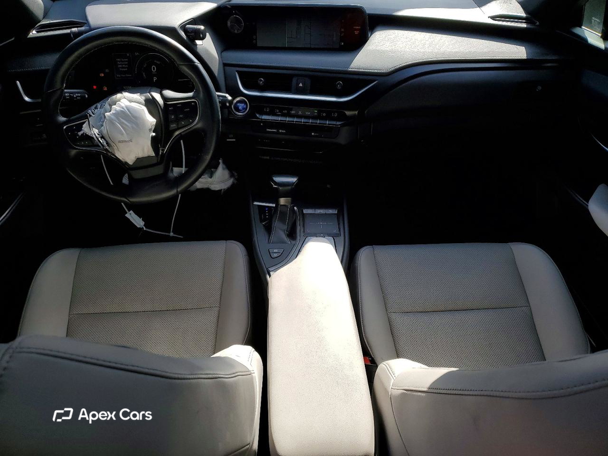 Lexus UX 2020